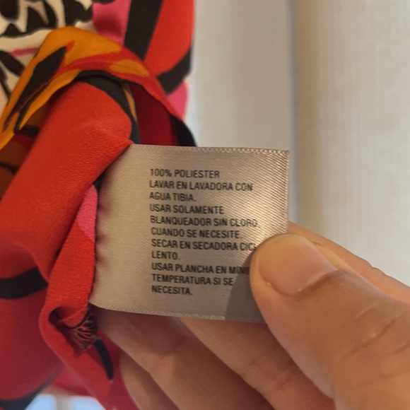 XL Worthington Floral Top Machine Wash | 100% Poly - Picture 7 of 10